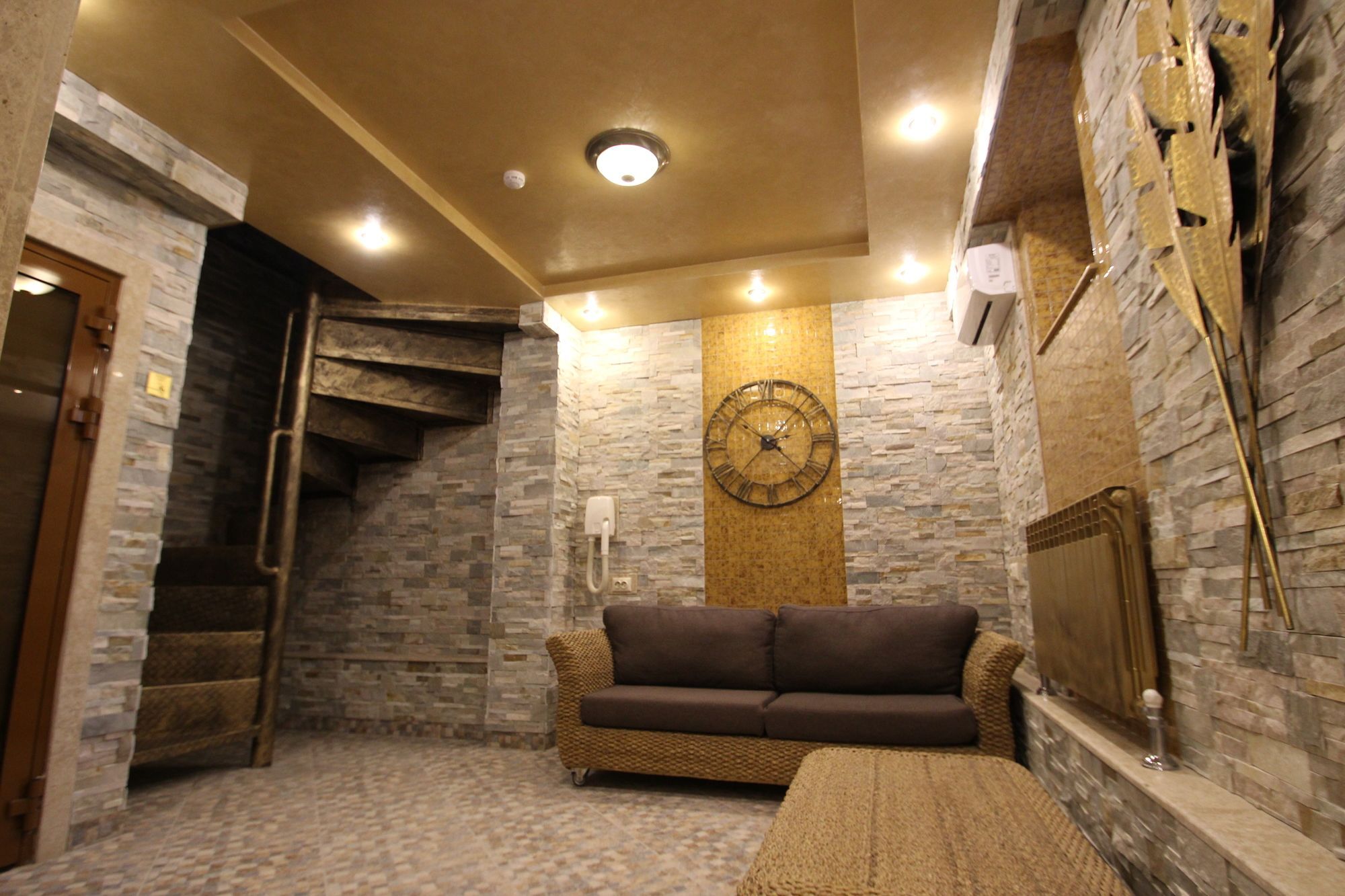 Hotel Uyut Almaty Exterior foto